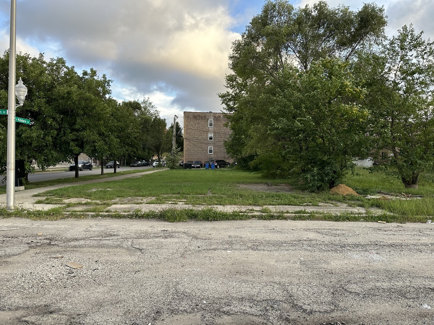 4303 W Harrison Street  Chicago IL 60624 photo