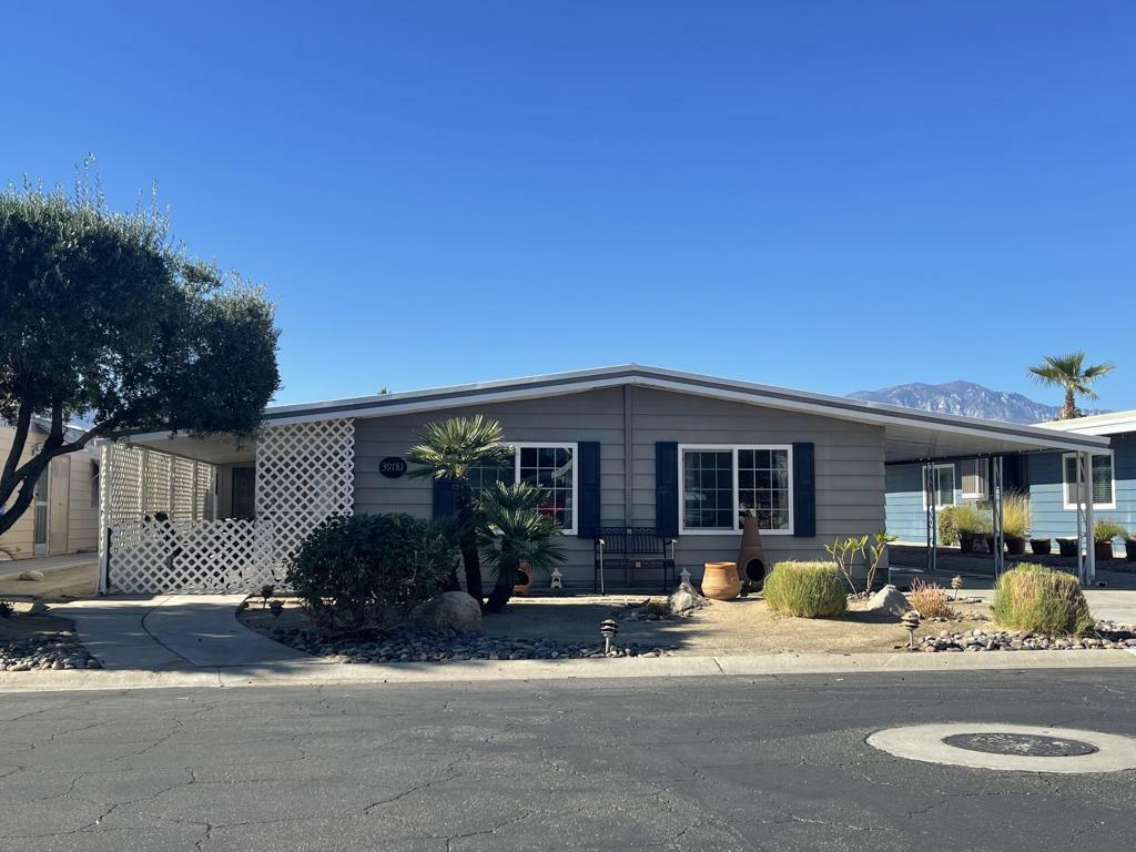 Property Photo:  39781 Chimney Flats Drive  CA 92260 