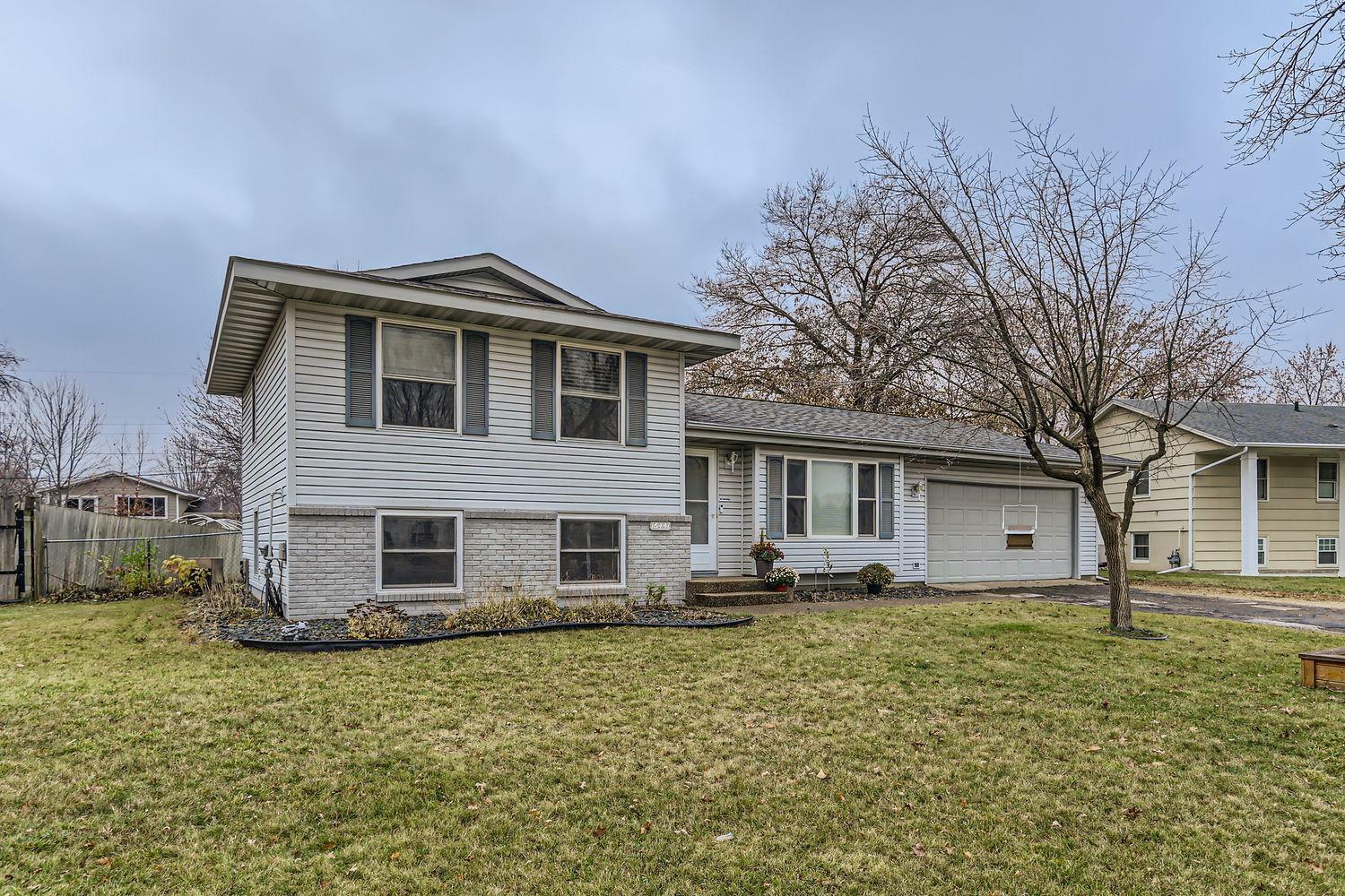 Property Photo:  16441 Genesee Court W  MN 55068 