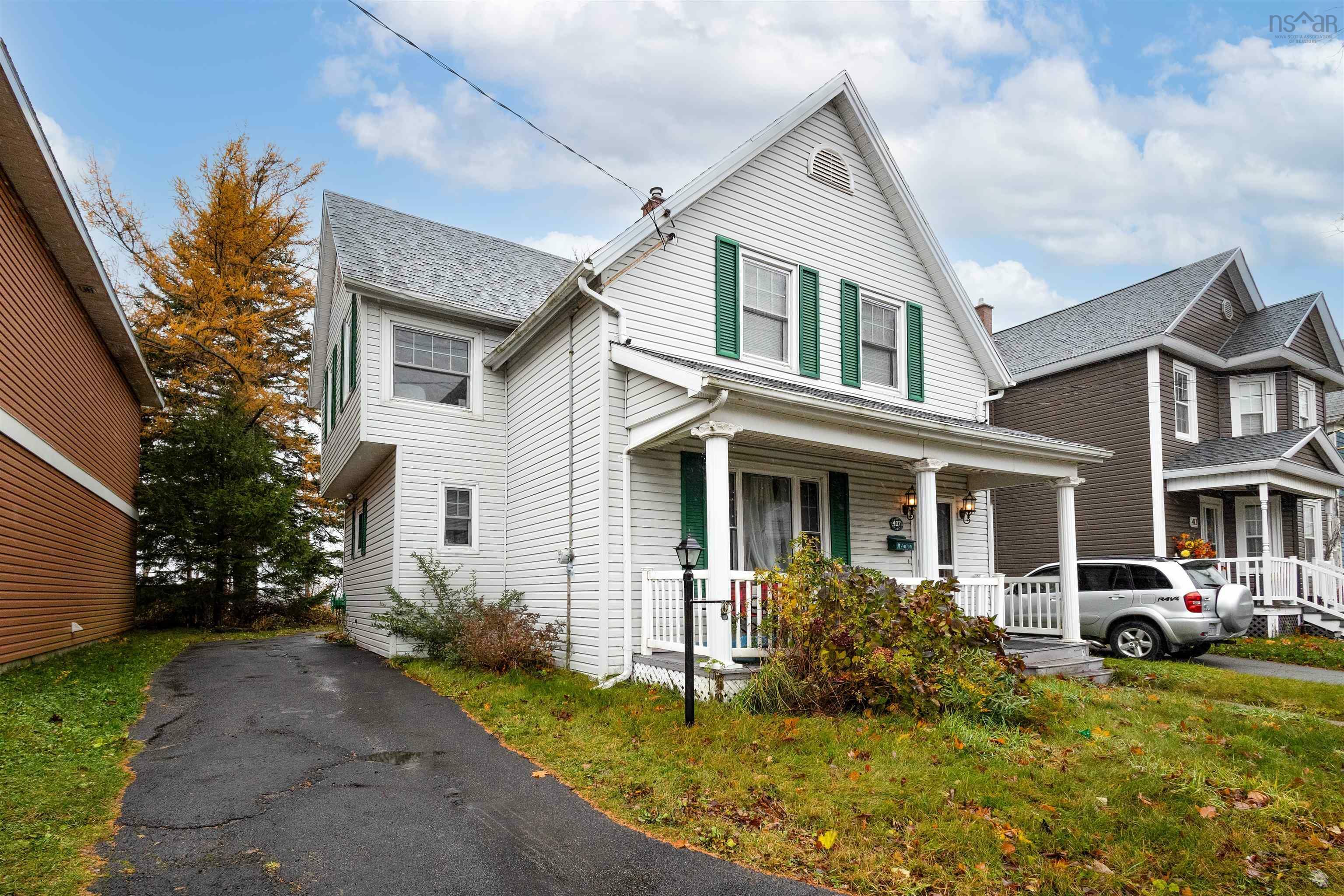 Property Photo:  407 Townsend Street  NS B1P 5G3 