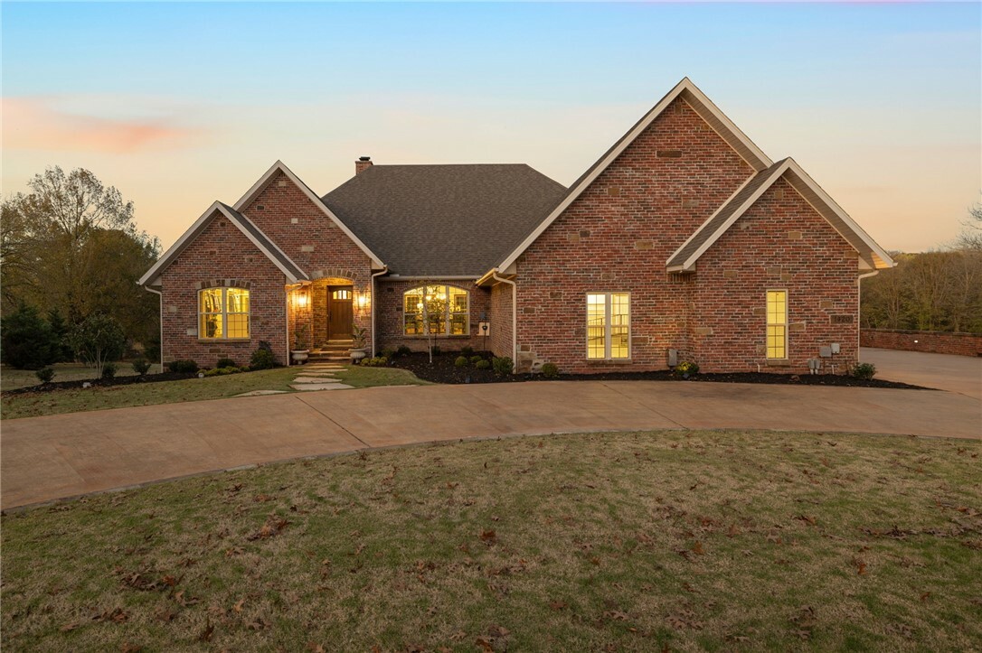 Property Photo:  1420 Equestrian Way  AR 72703 