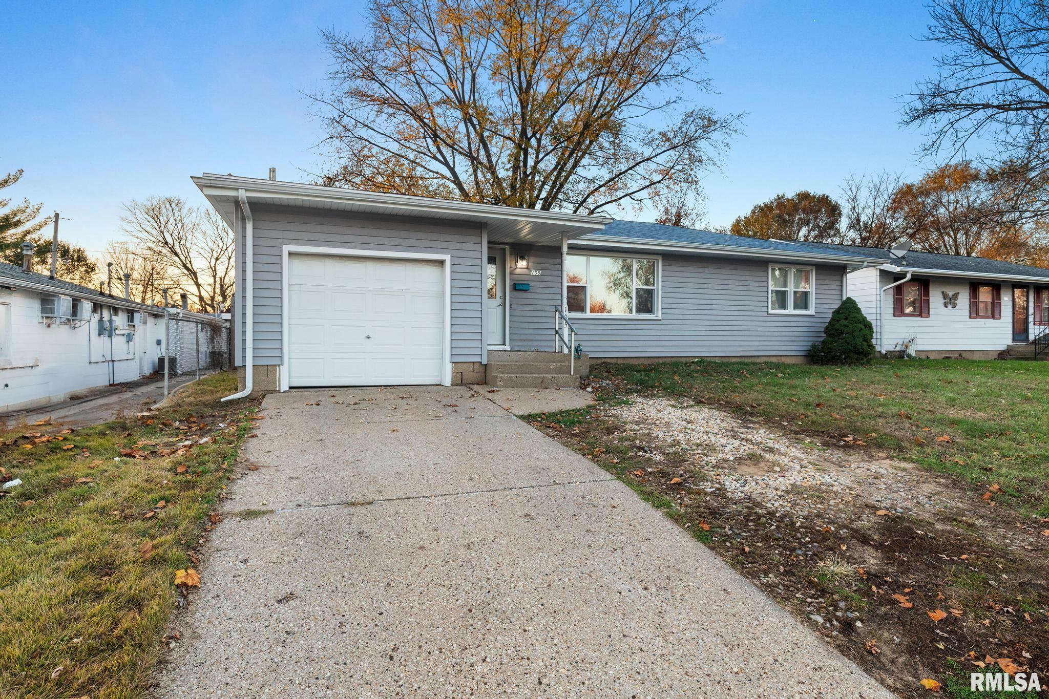 Property Photo:  105 N 19th Street  IL 61554 