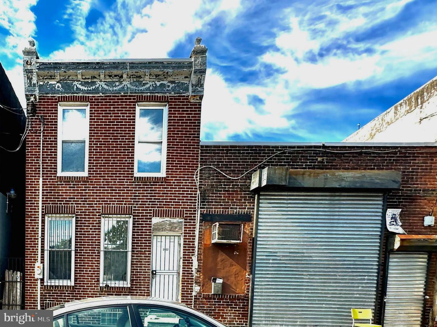 2922 E Street  Philadelphia PA 19134 photo