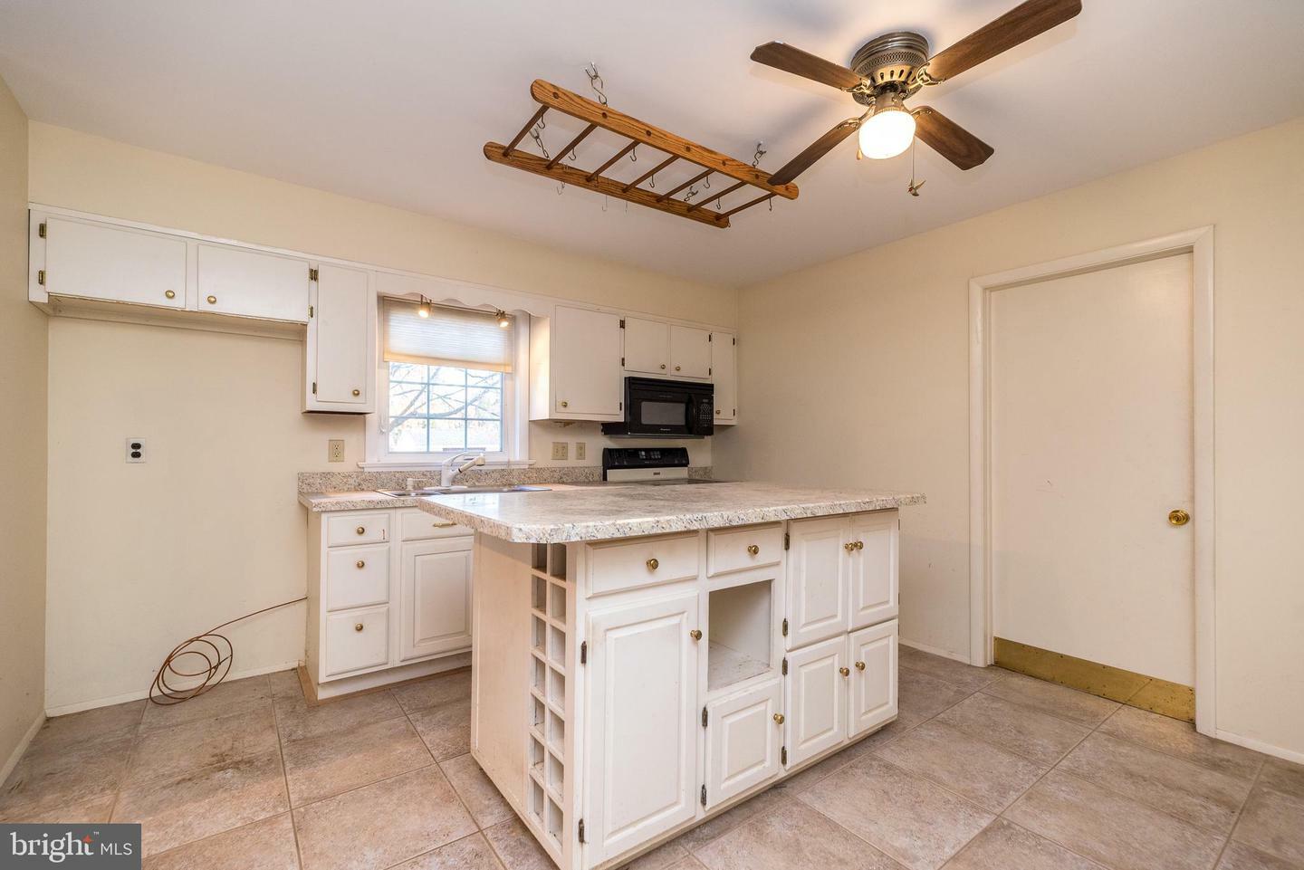 Property Photo:  25 William Road  PA 18930 