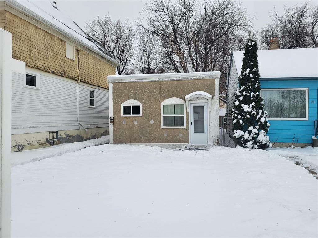 Property Photo:  342 Church Avenue  MB R2W 1C1 