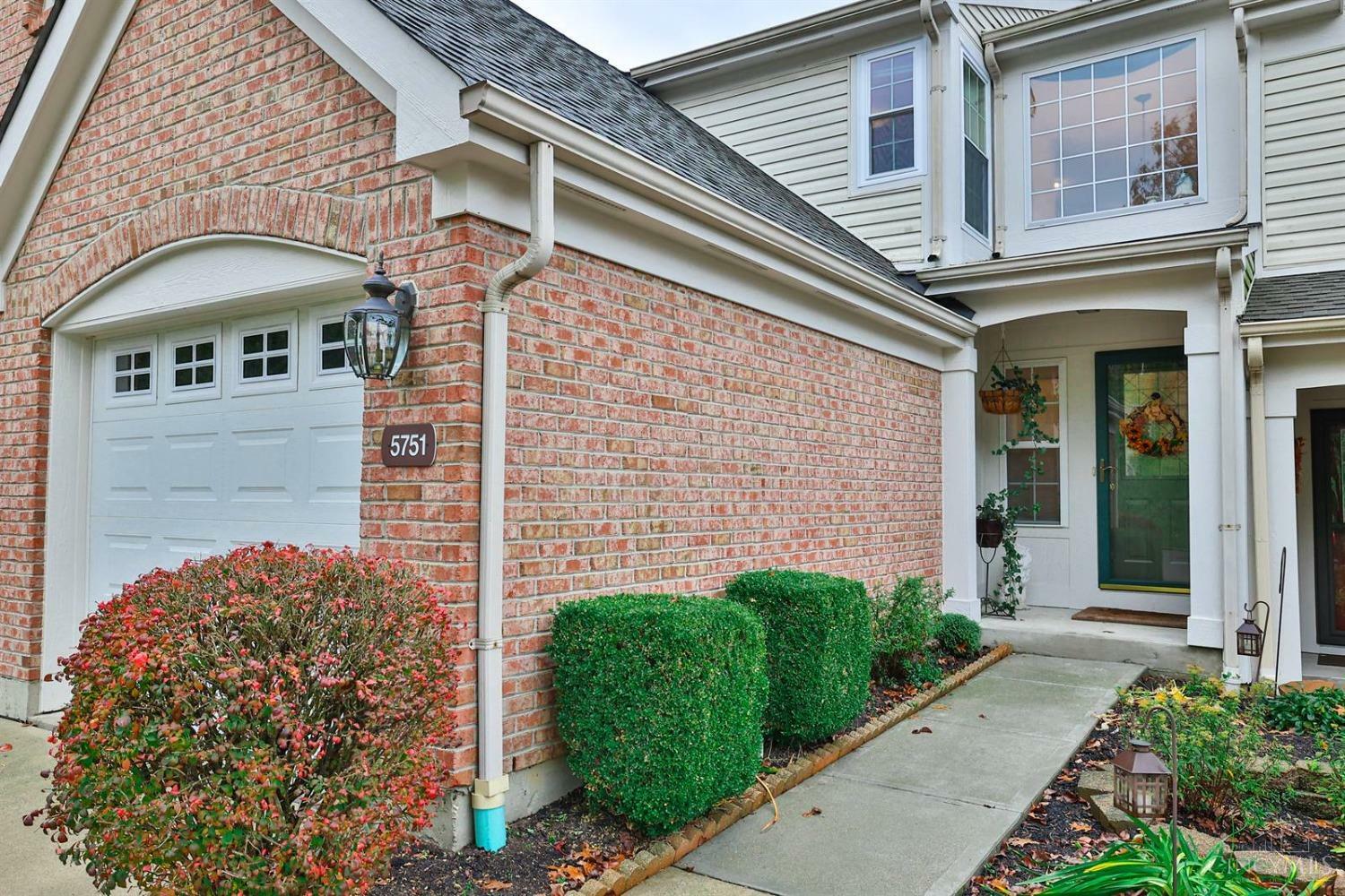 Property Photo:  5751 Summit View Court  OH 45247 