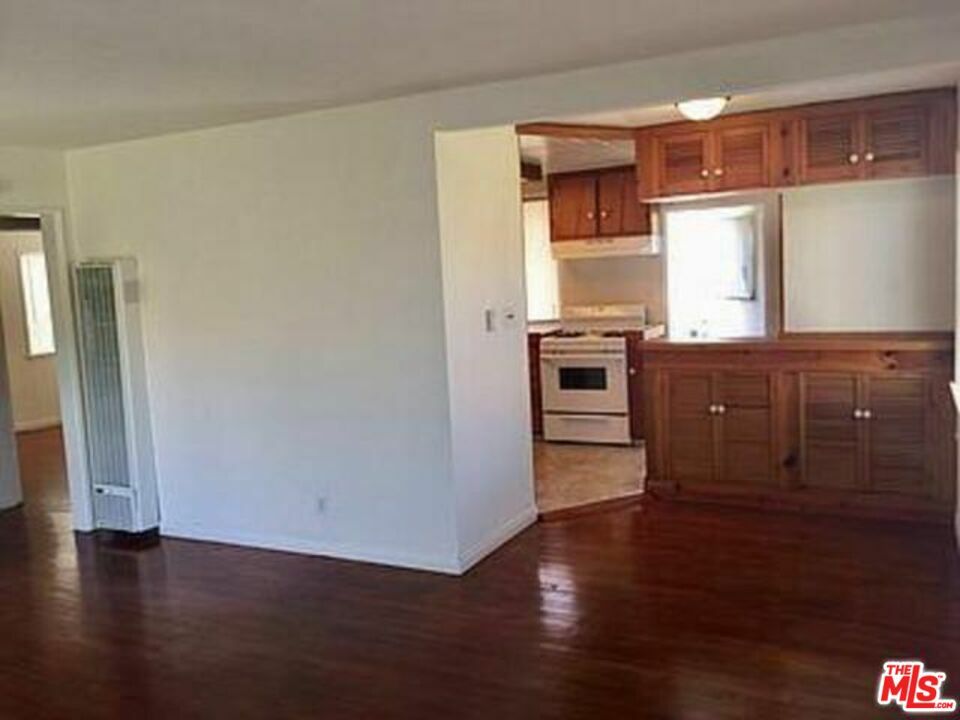 Property Photo:  5926  W 85th Pl  CA 90045 