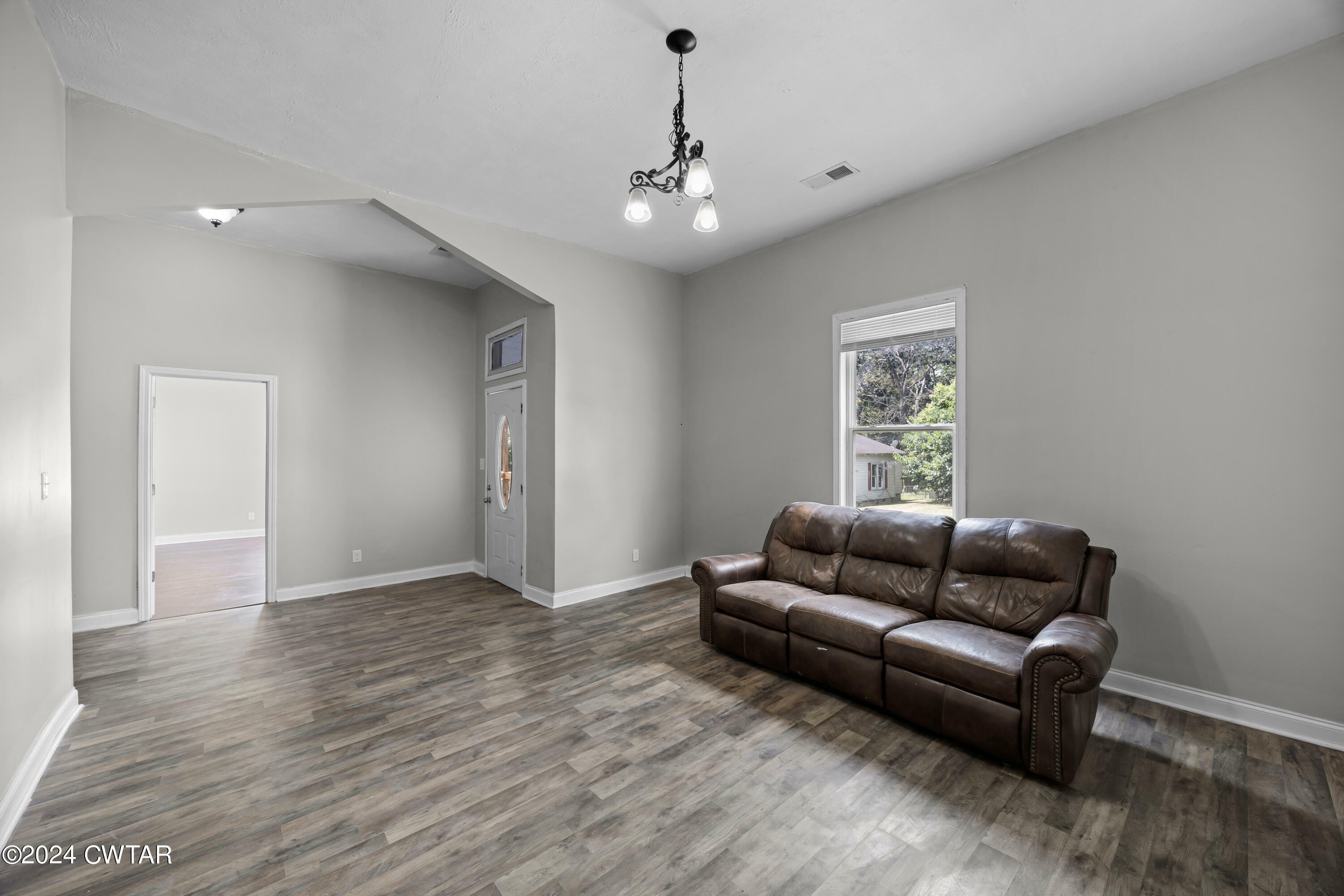 Property Photo: 124 Glendale Street TN 38301