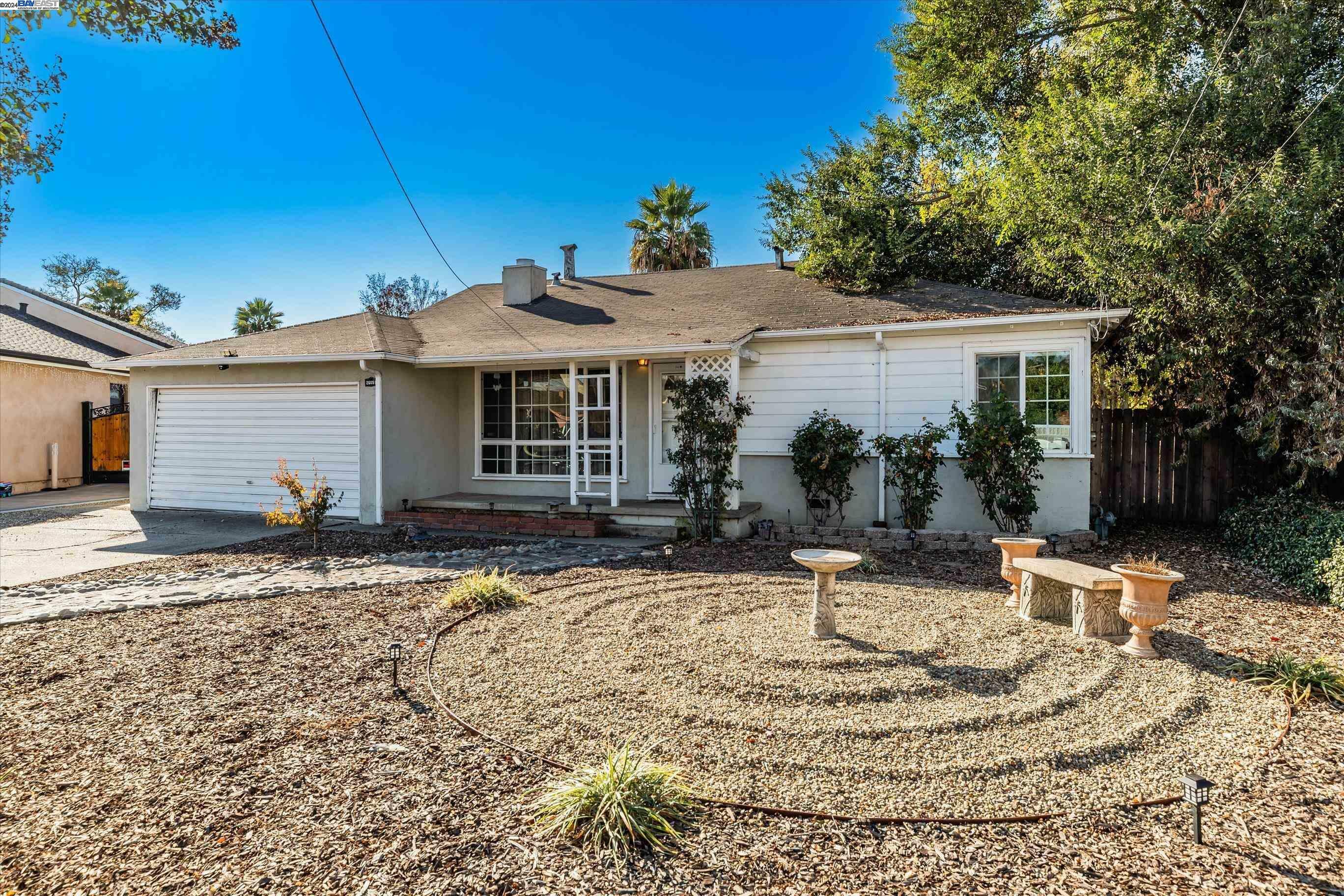 26051 Eastman Ct  Hayward CA 94544 photo