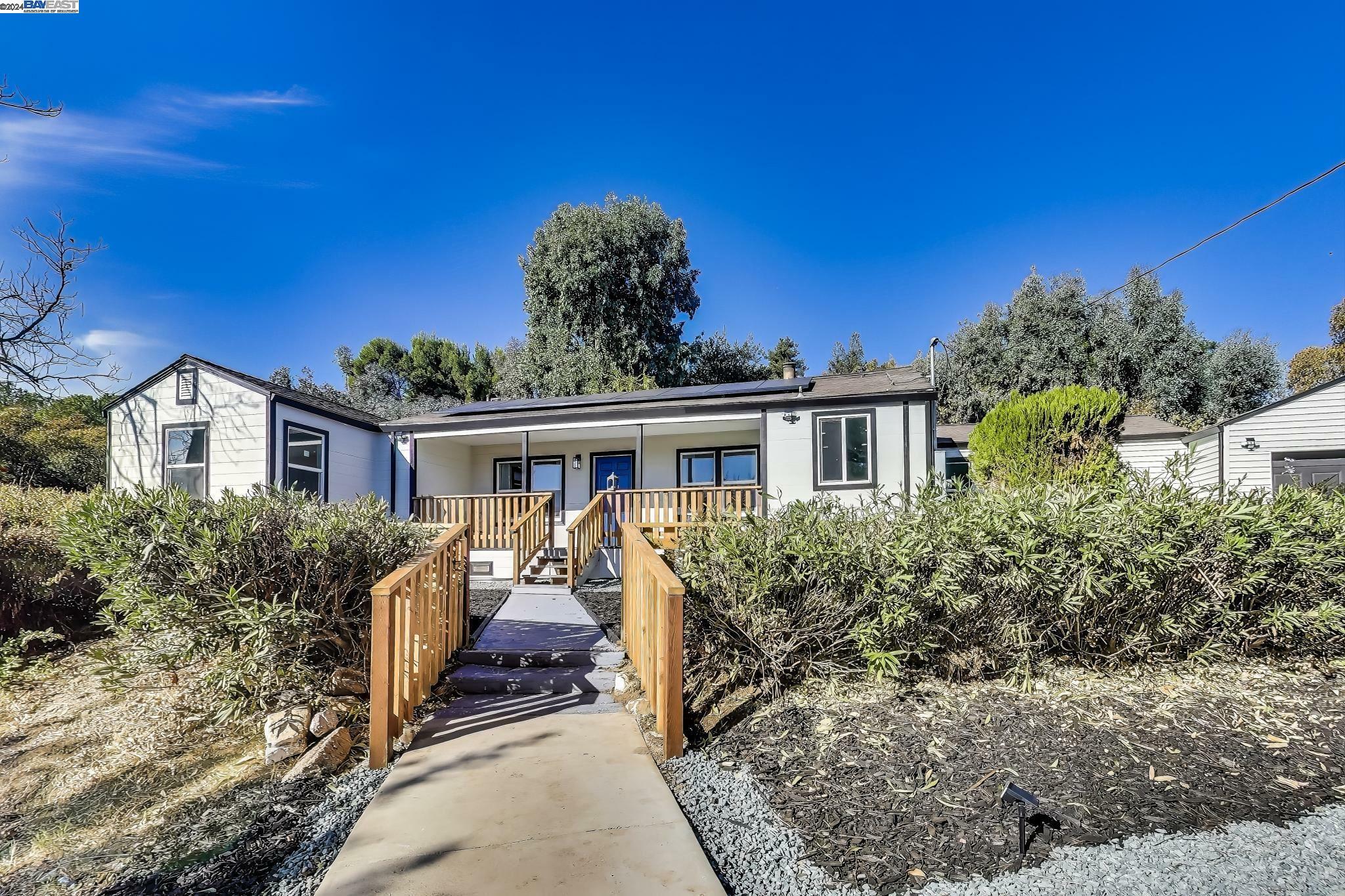 Property Photo:  55 Rutherford Ln  CA 94553 