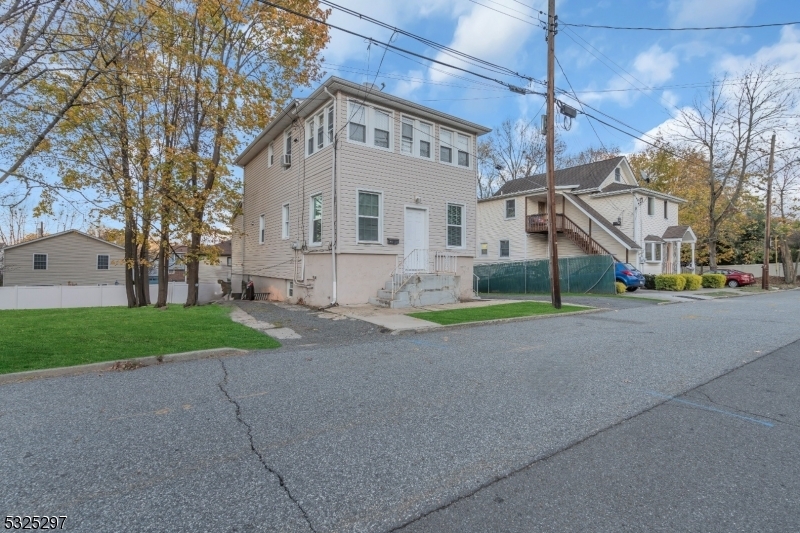 Property Photo:  66 Stanley Rd  NJ 07006 