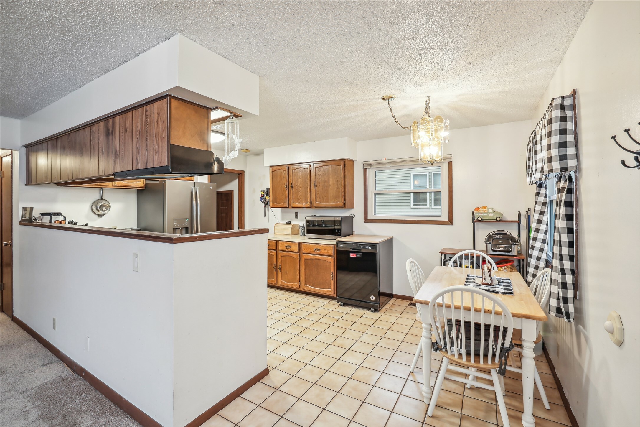 Property Photo:  102 Davis Avenue  IA 50315 