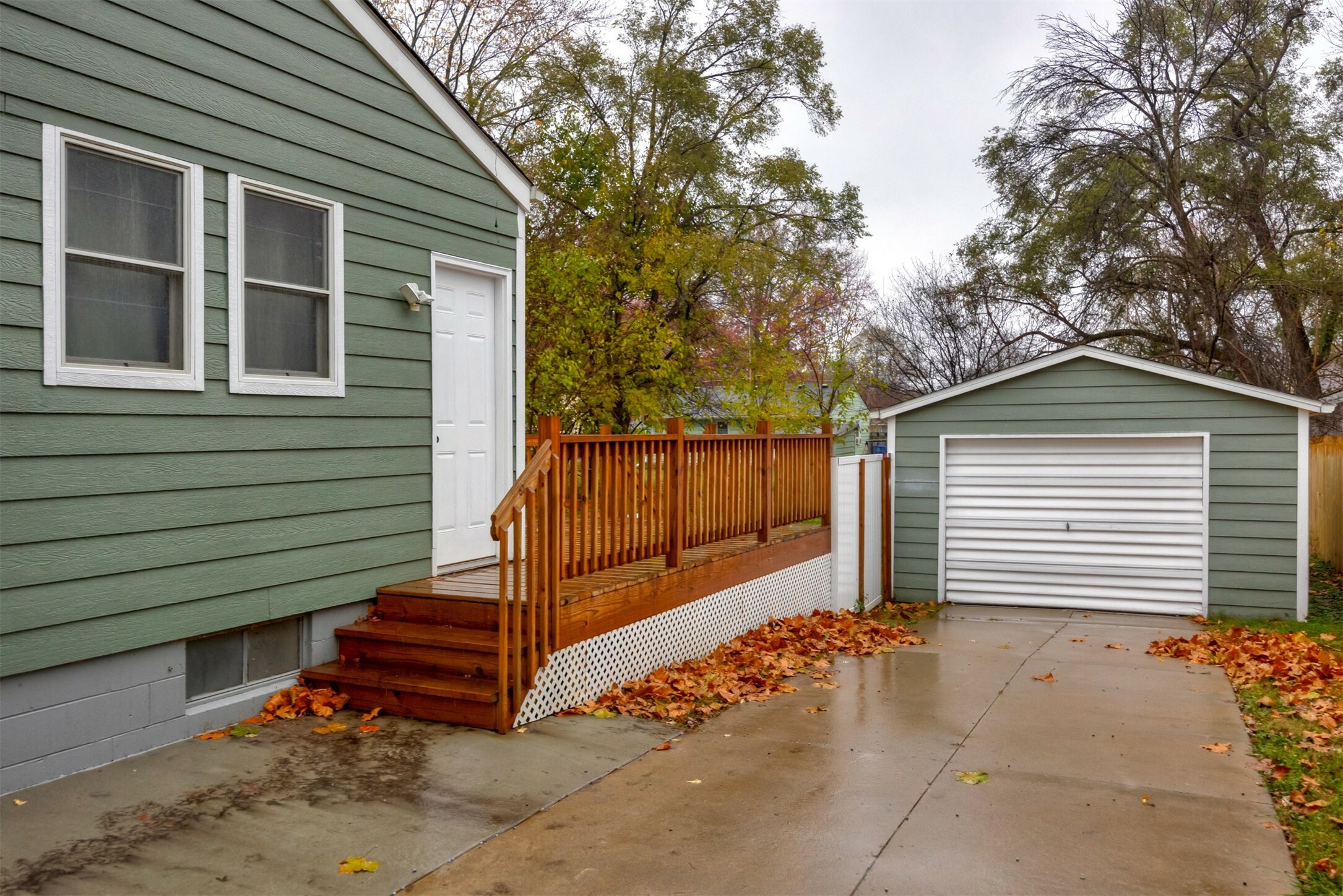 Property Photo:  414 Hartford Avenue  IA 50315 