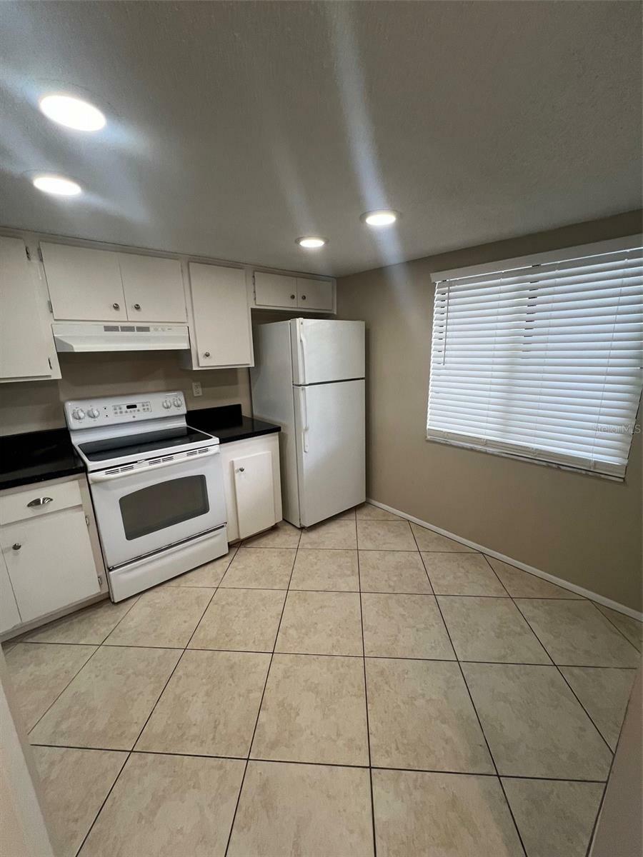 Property Photo:  141 Lakeview Way  FL 34677 