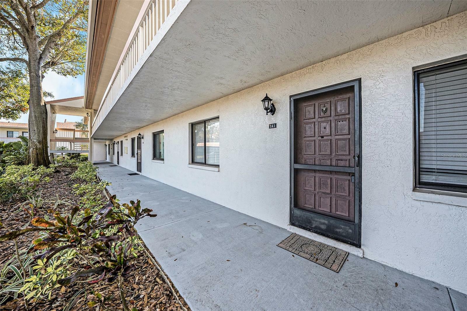 Property Photo: 141 Lakeview Way FL 34677