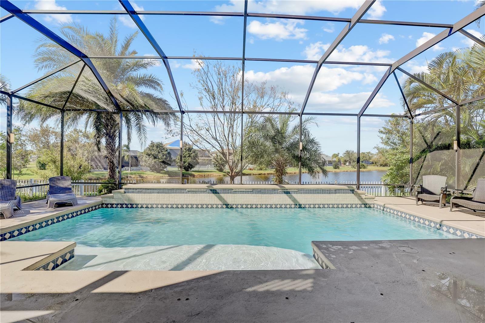 Property Photo:  2505 Yukon Cliff Drive  FL 33570 