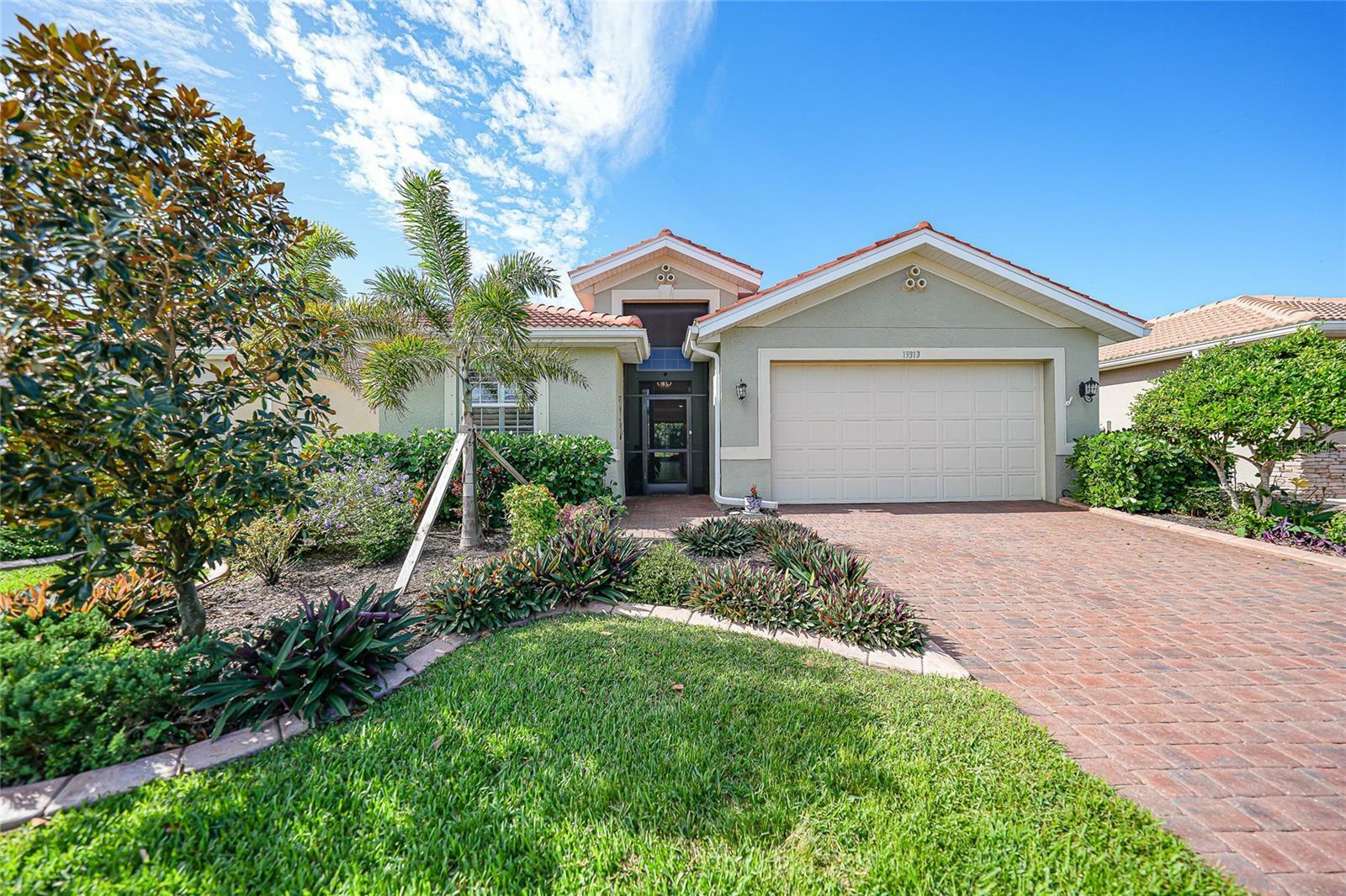 Property Photo:  19313 Yellowtail Court  FL 34292 