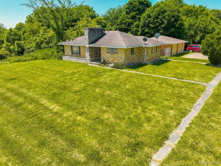1224 S Lapeer Road  Lapeer MI 48446 3704 photo