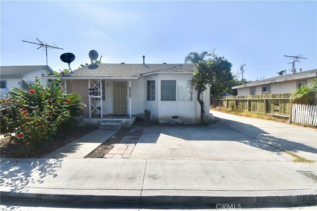 10092 ,10094 Larson Avenue  Garden Grove CA 92843 photo