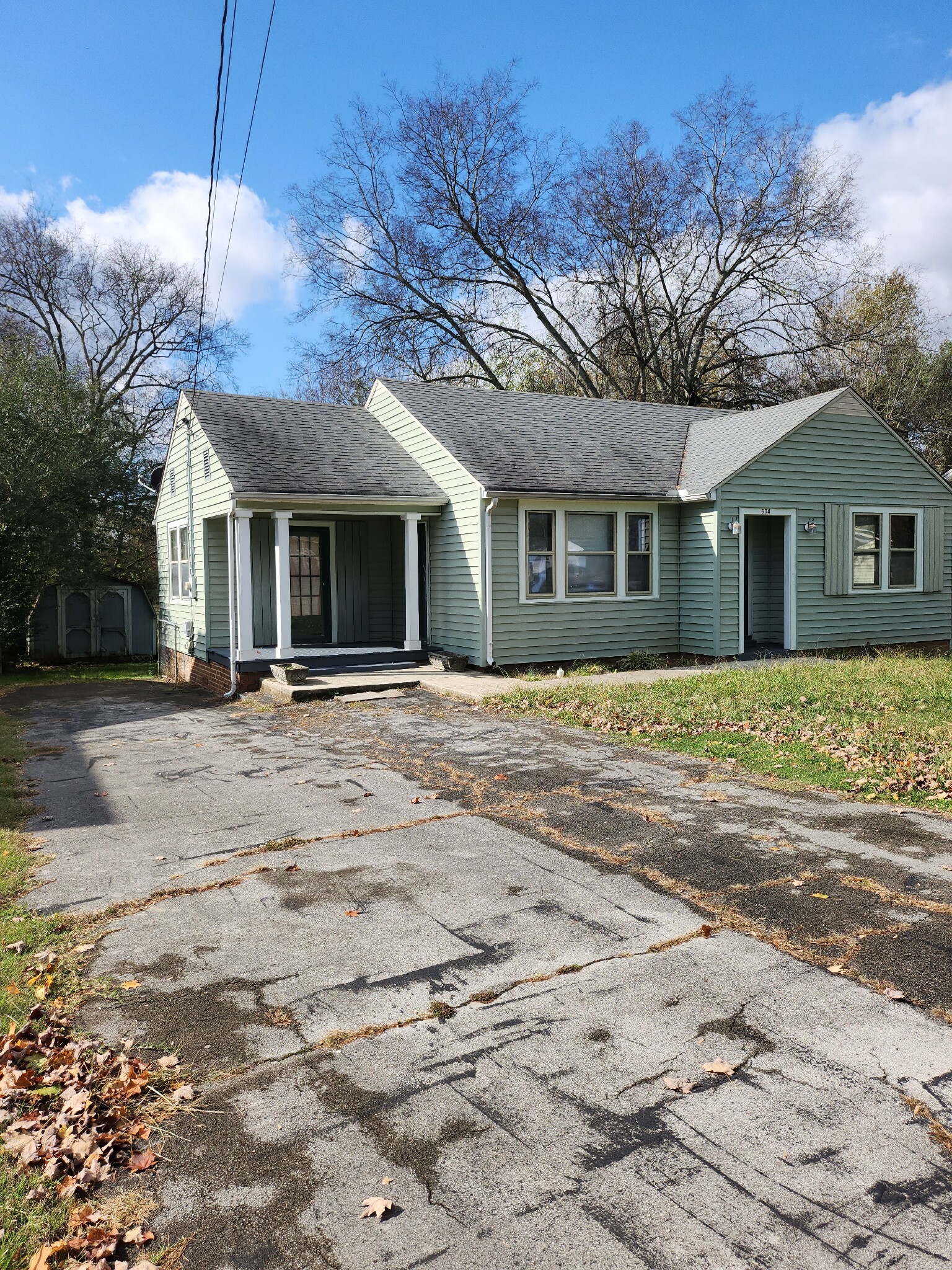 Property Photo:  604 S Brittain St  TN 37160 