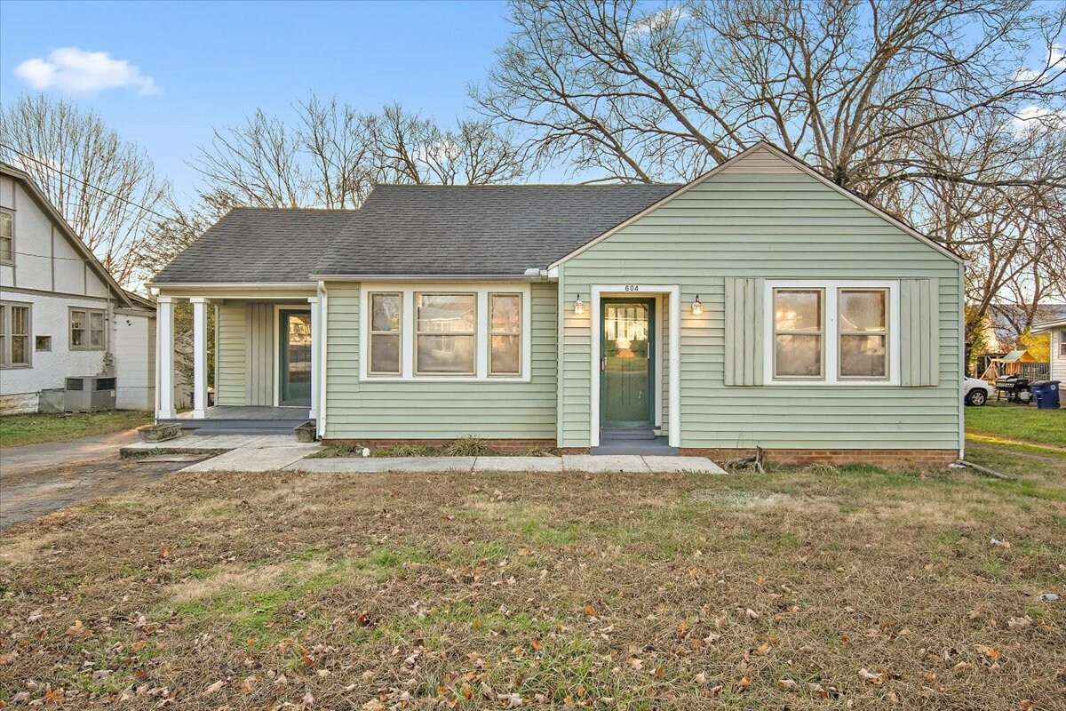 604 S Brittain St  Shelbyville TN 37160 photo