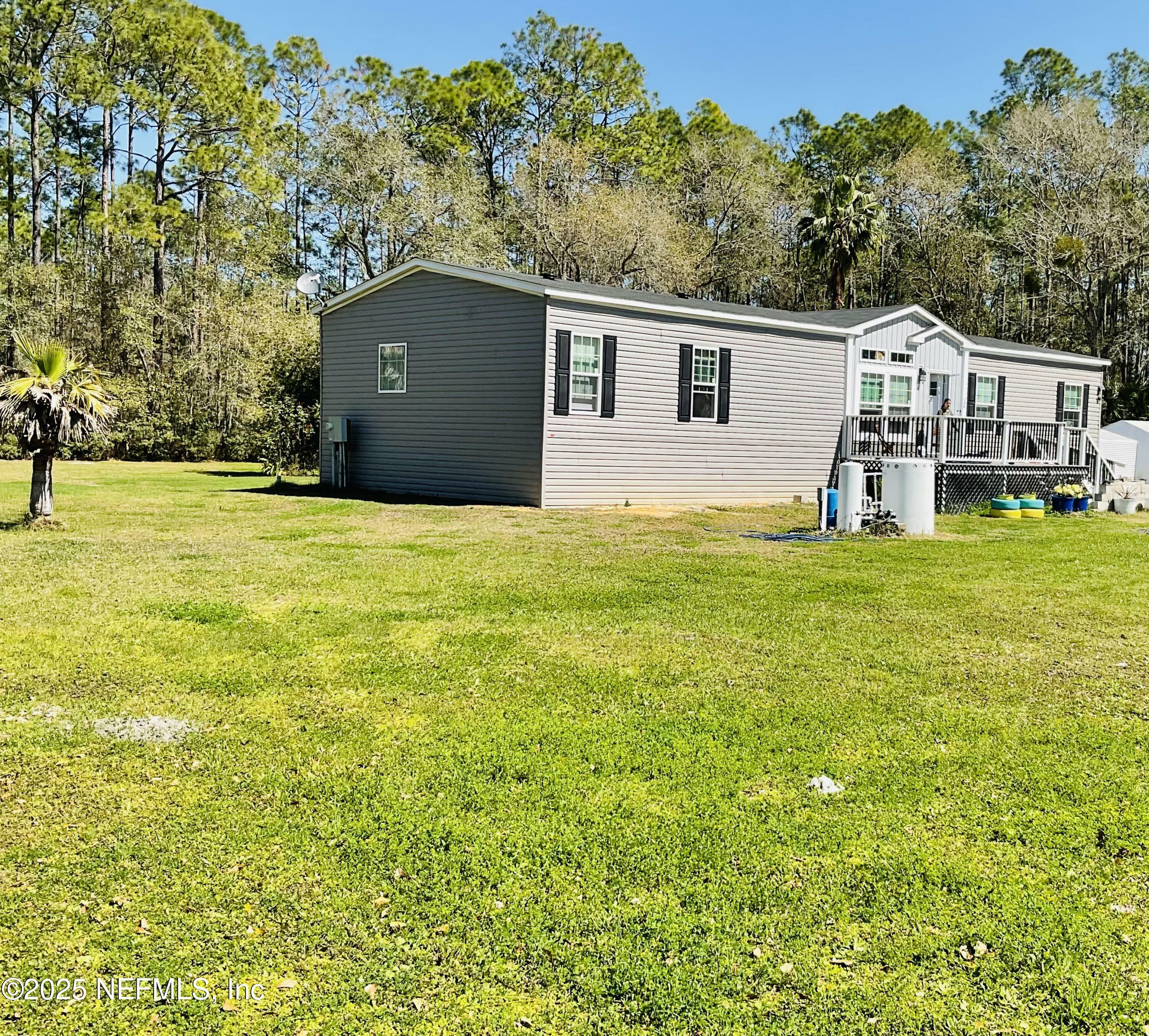 Property Photo: 100 Camp Road FL 32177
