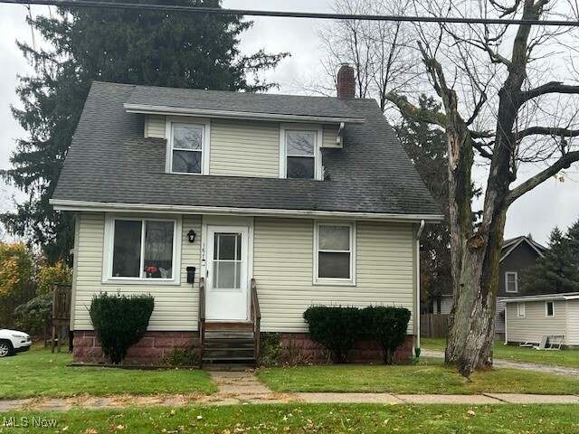 Property Photo: 187 N Cleveland Avenue OH 44260