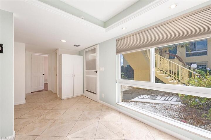 Property Photo: 355 Palm Dr 1 FL 34112