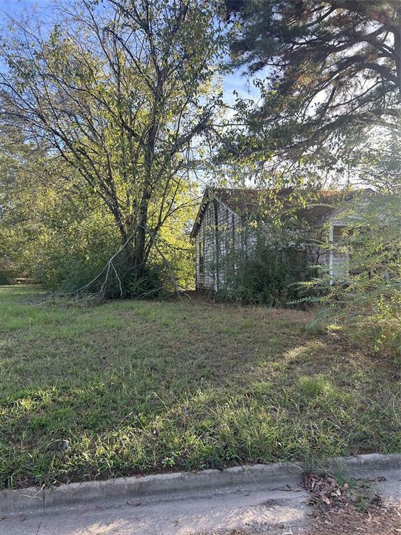 Property Photo:  620 Fuller Street  TX 75482 