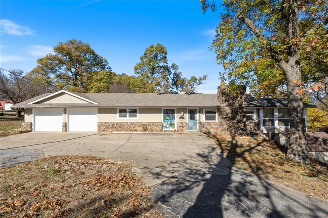 Property Photo:  219 Little Flock Drive  AR 72756 