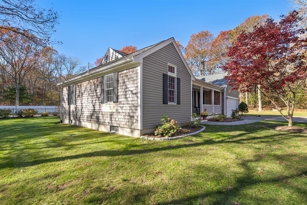 Property Photo:  9 Cap'N Jac'S Rd  MA 02632 