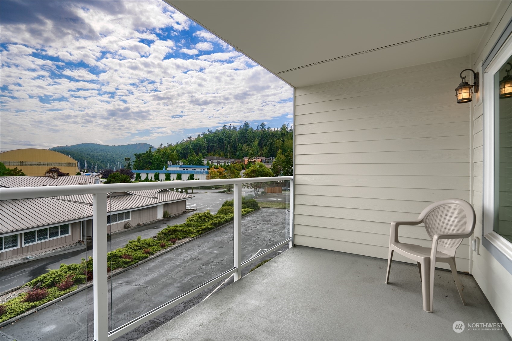 Property Photo: 1800 Skyline Way 202 WA 98221