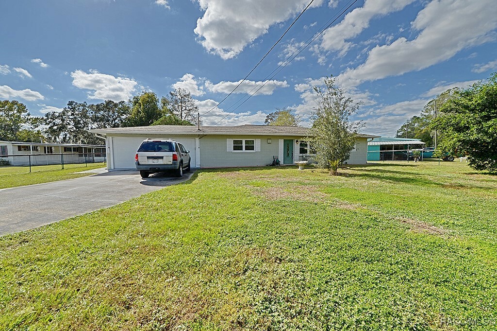 10228 E Pike Drive  Inverness FL 34450 photo