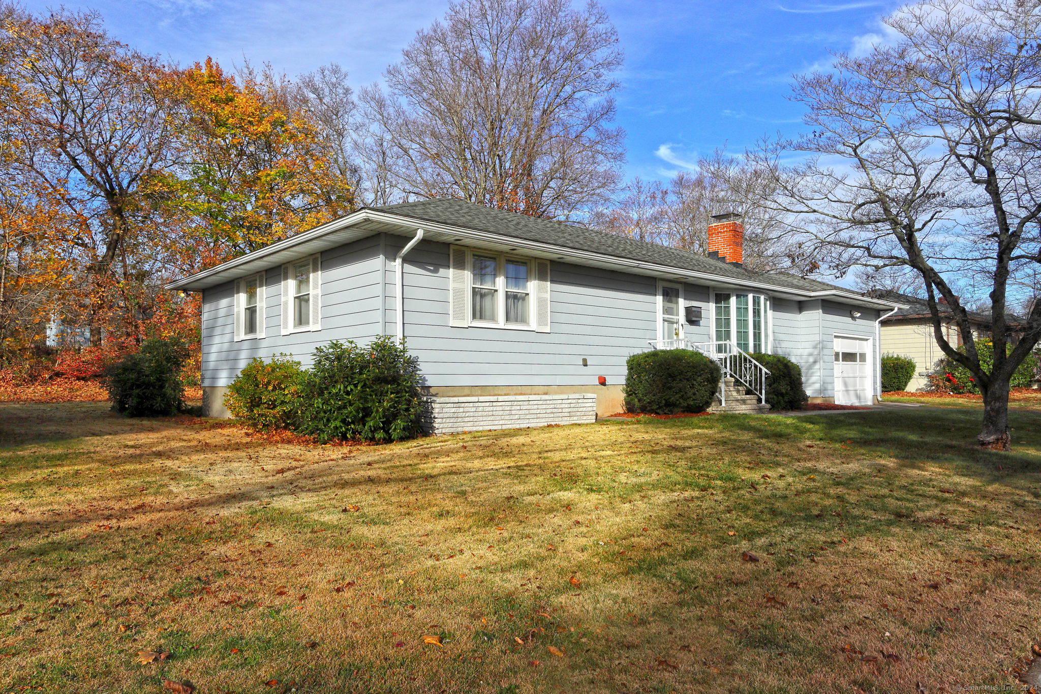 Property Photo:  175 White Drive  CT 06514 