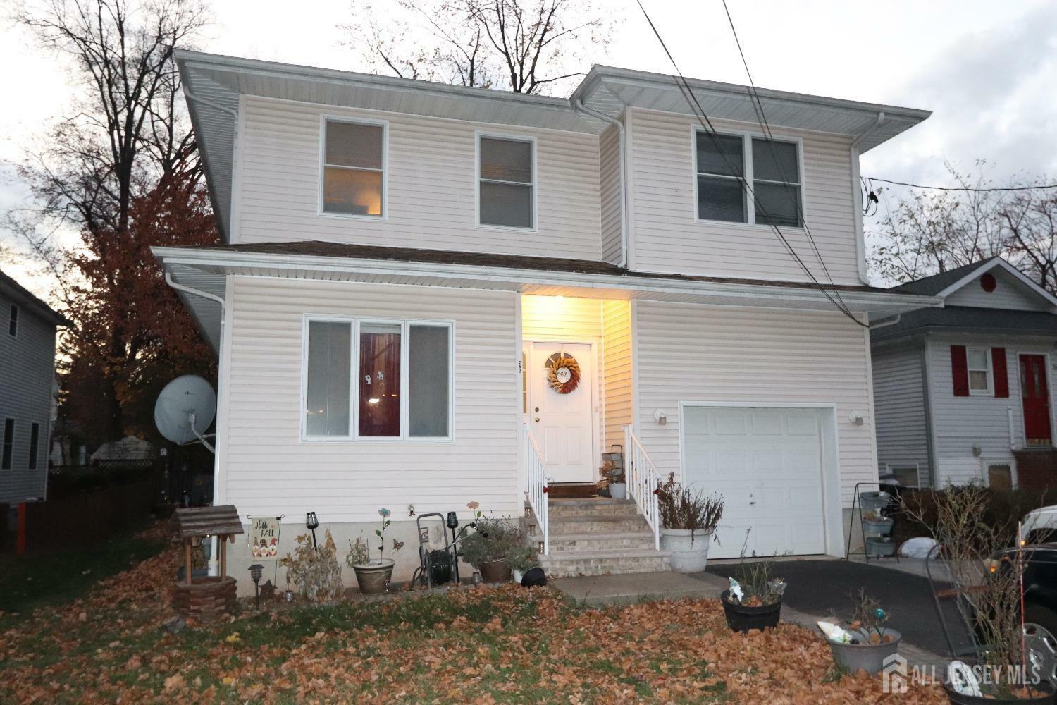 Property Photo:  262 S 10th Avenue  NJ 08904 