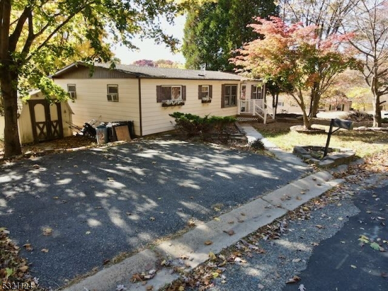 Property Photo: 2 Pleasant Rd NJ 08829