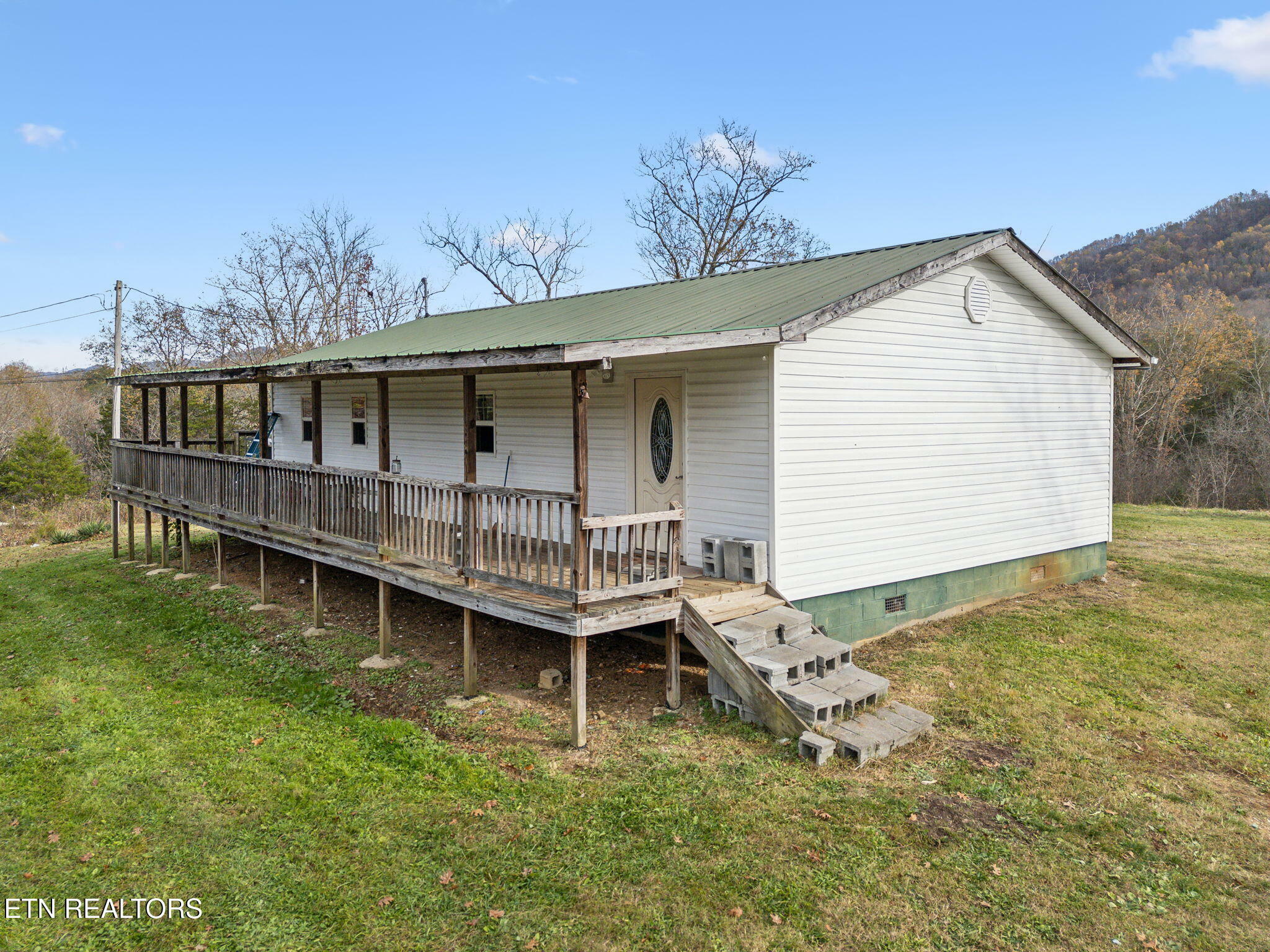 Property Photo:  484 Delmer Welch Rd  TN 37881 