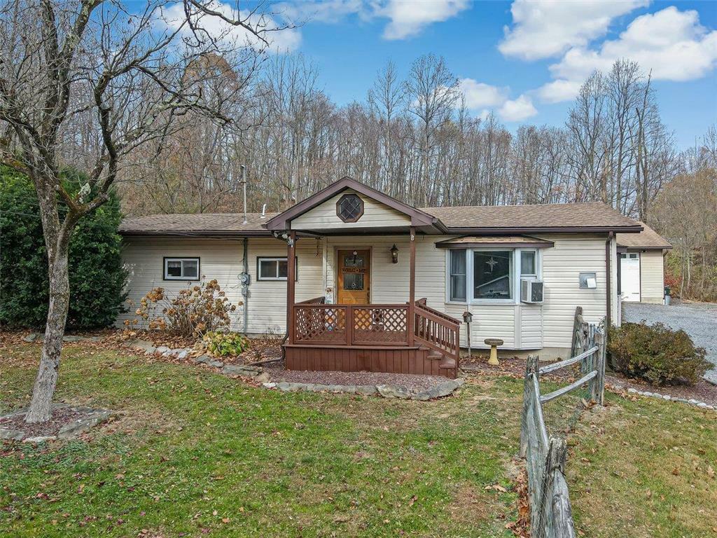 3320 West Walker Road  Moore Twp PA 18014 photo