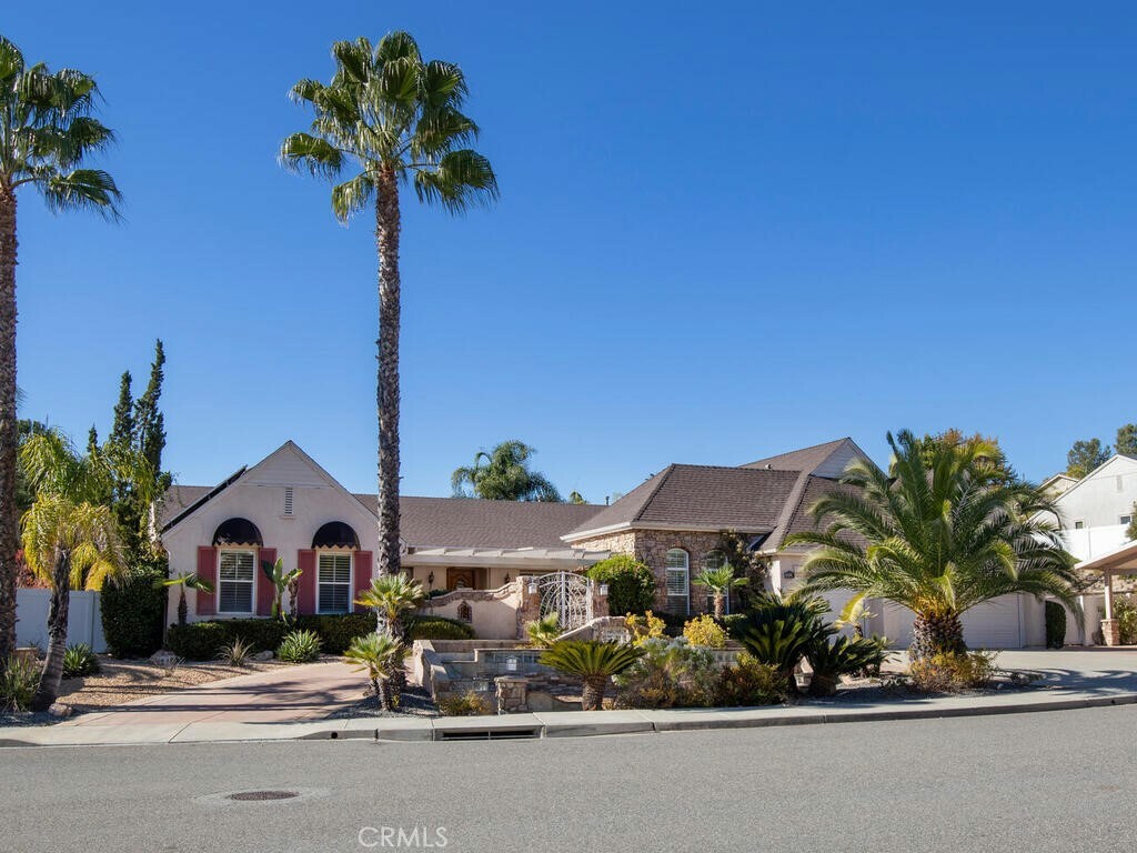 Property Photo:  43097 Calle Camellia  CA 92592 