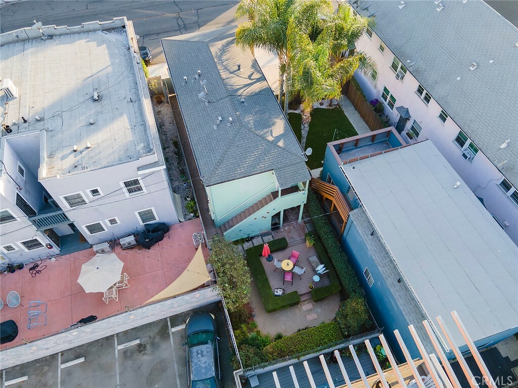 Property Photo:  713 E 1st Street  CA 90802 