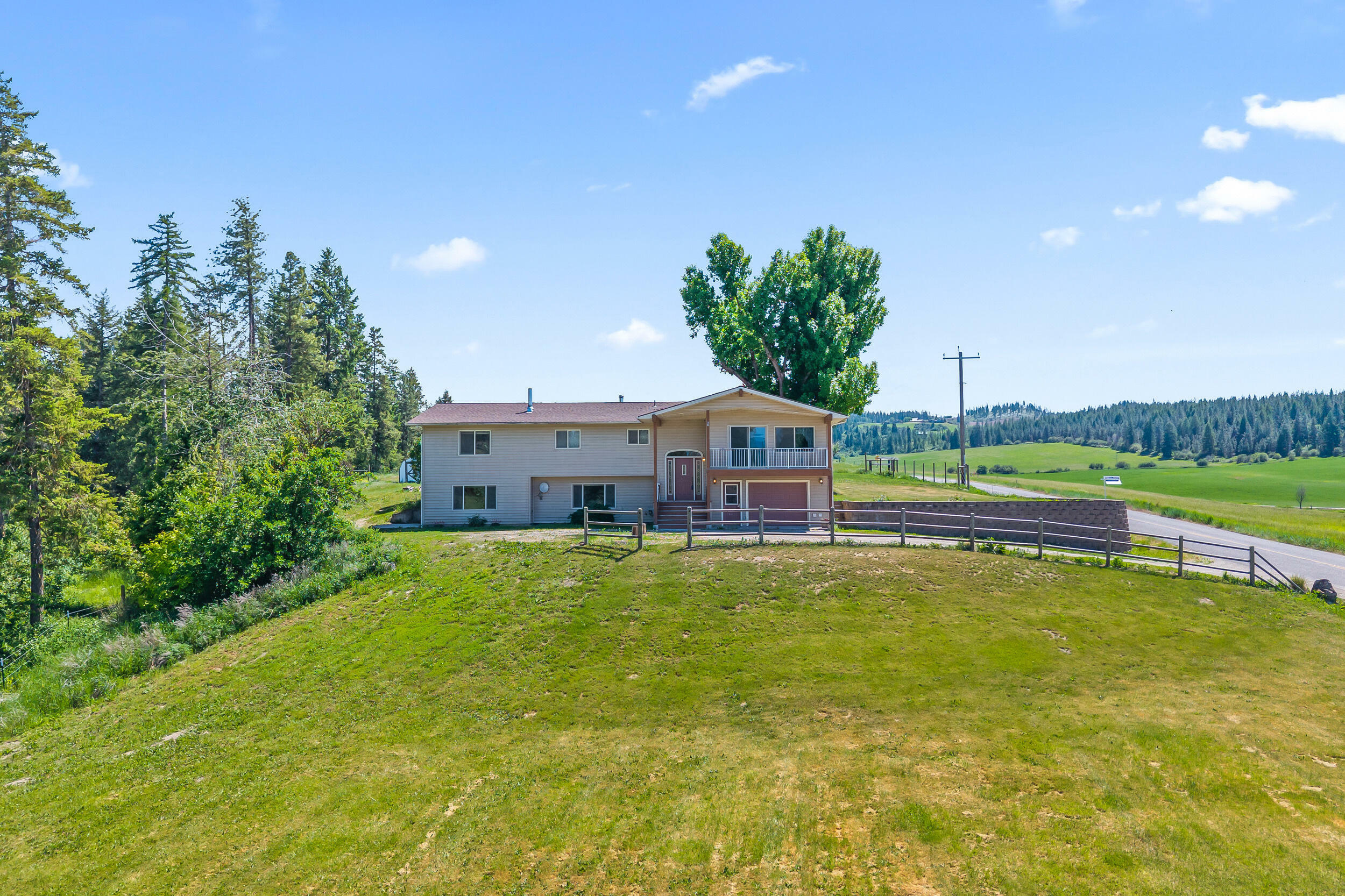 Property Photo: 2829 Cottonwood Creek Rd WA 99109
