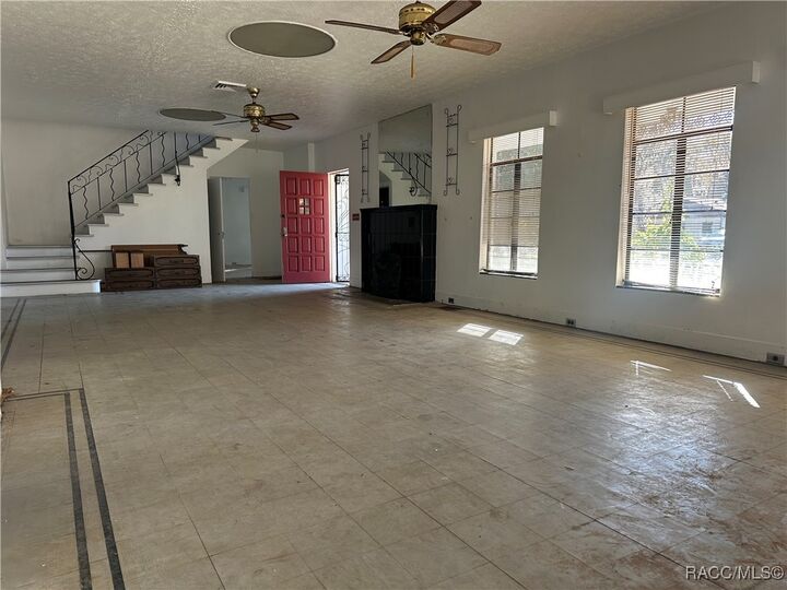 Property Photo:  30 SE Kings Bay Drive  FL 34429 