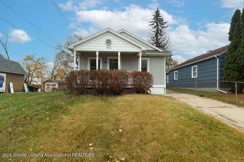 Property Photo:  1806 Vermont Avenue  MI 48906 