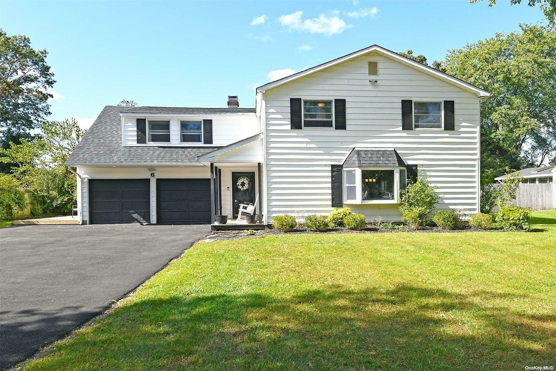 Property Photo:  6 Matsunaye Drive  NY 11763 