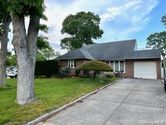 1175 Lakeshore Drive  Massapequa Park NY 11762 photo