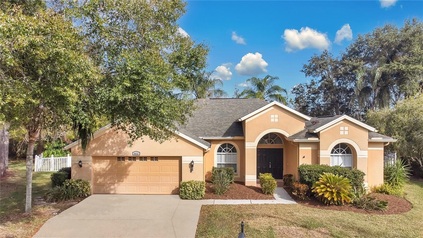 Property Photo: 8823 Wavyedge Court FL 34655