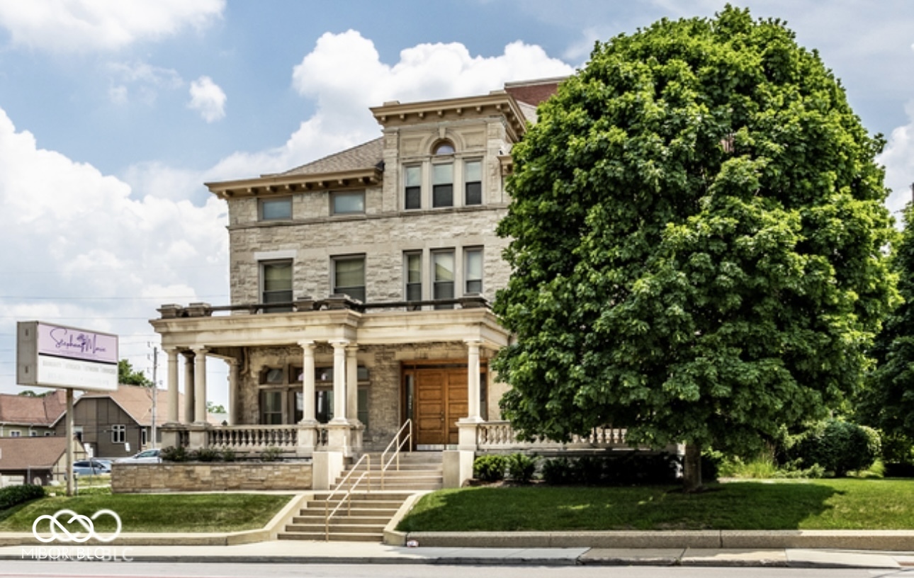 Property Photo:  2105 N Meridian Street Unit 203  IN 46202 