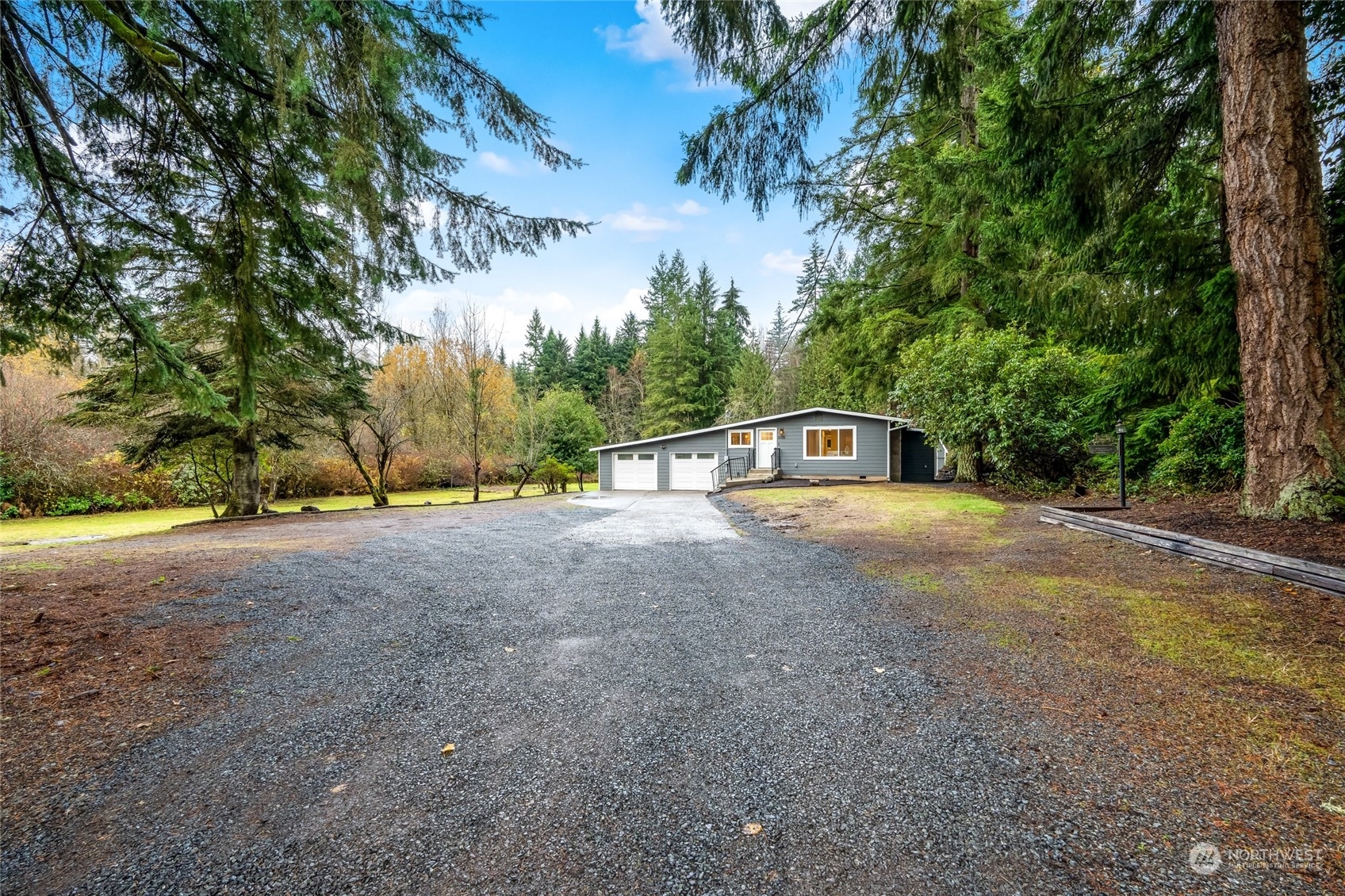 Property Photo:  10516  84th Street NE  WA 98258 