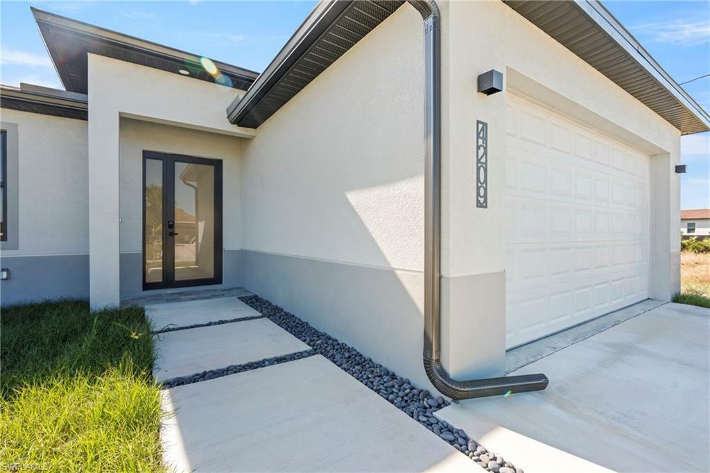Property Photo: 4209 25th St SW FL 33976