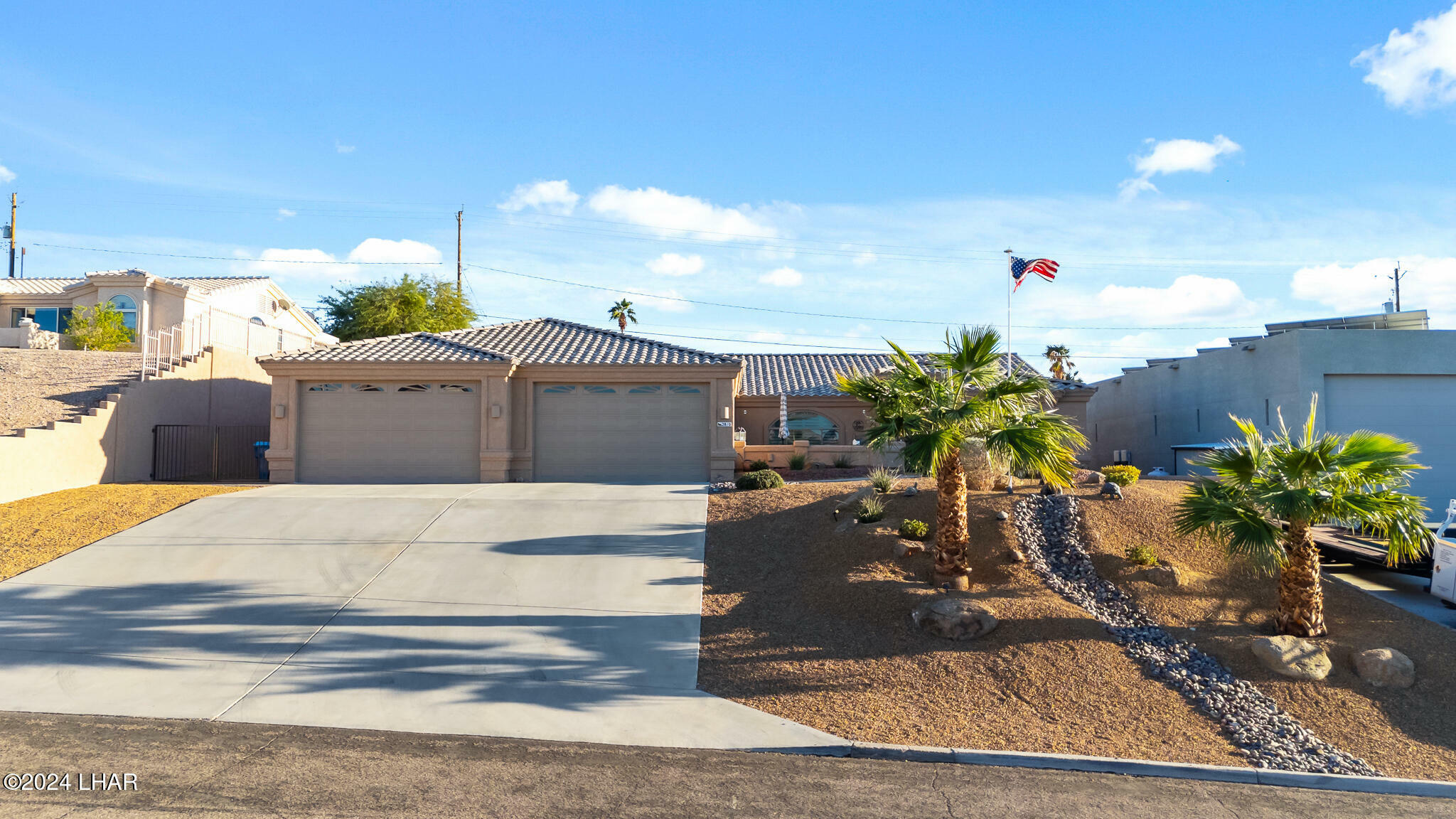 Property Photo:  2810 Papeete Dr  AZ 86404 